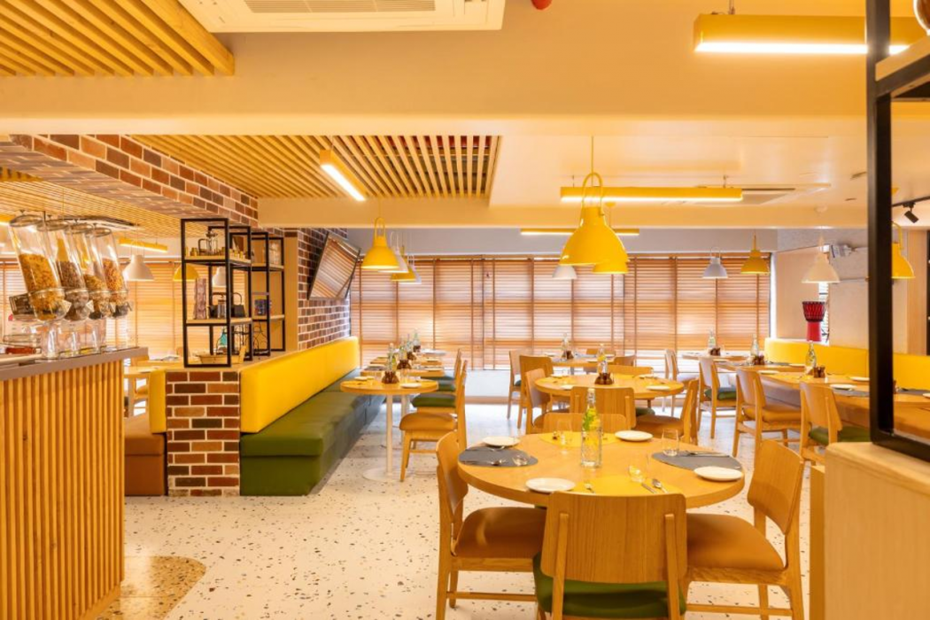 Bloom Hub - WEH Andheri 13/14