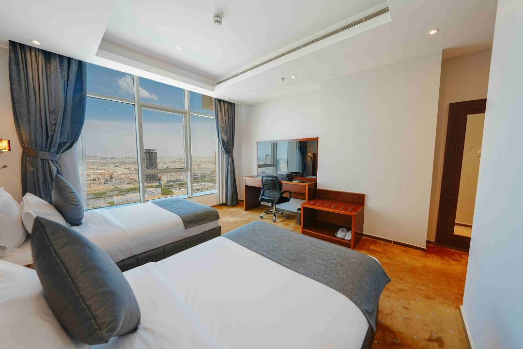 Studio Twin Beds City view
