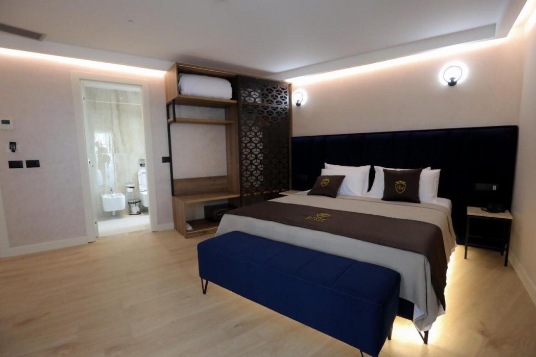 Hotel Dior 24/60