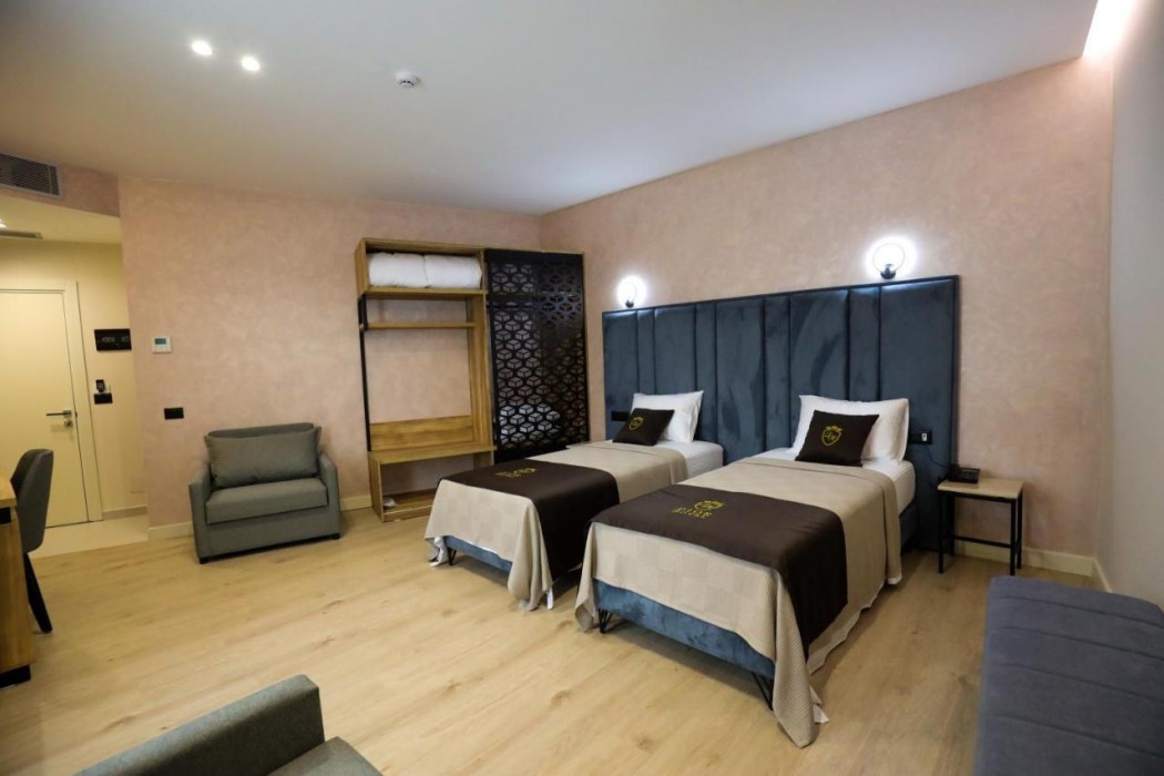 Hotel Dior 21/60