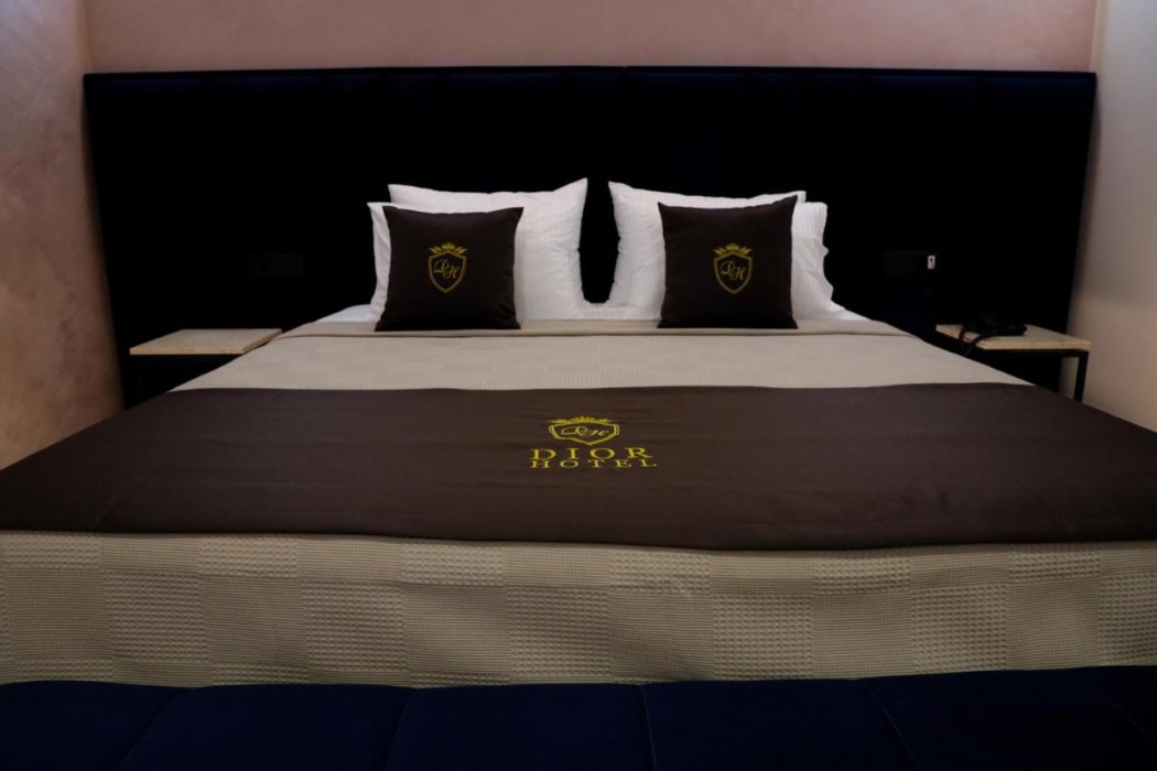 Hotel Dior 23/60