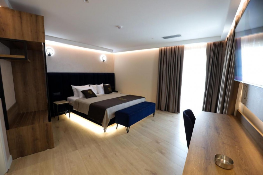 Hotel Dior 18/60