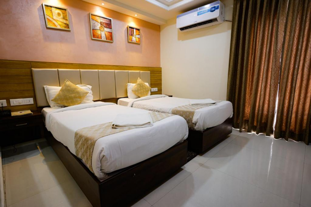 M Square Hotel 15/40