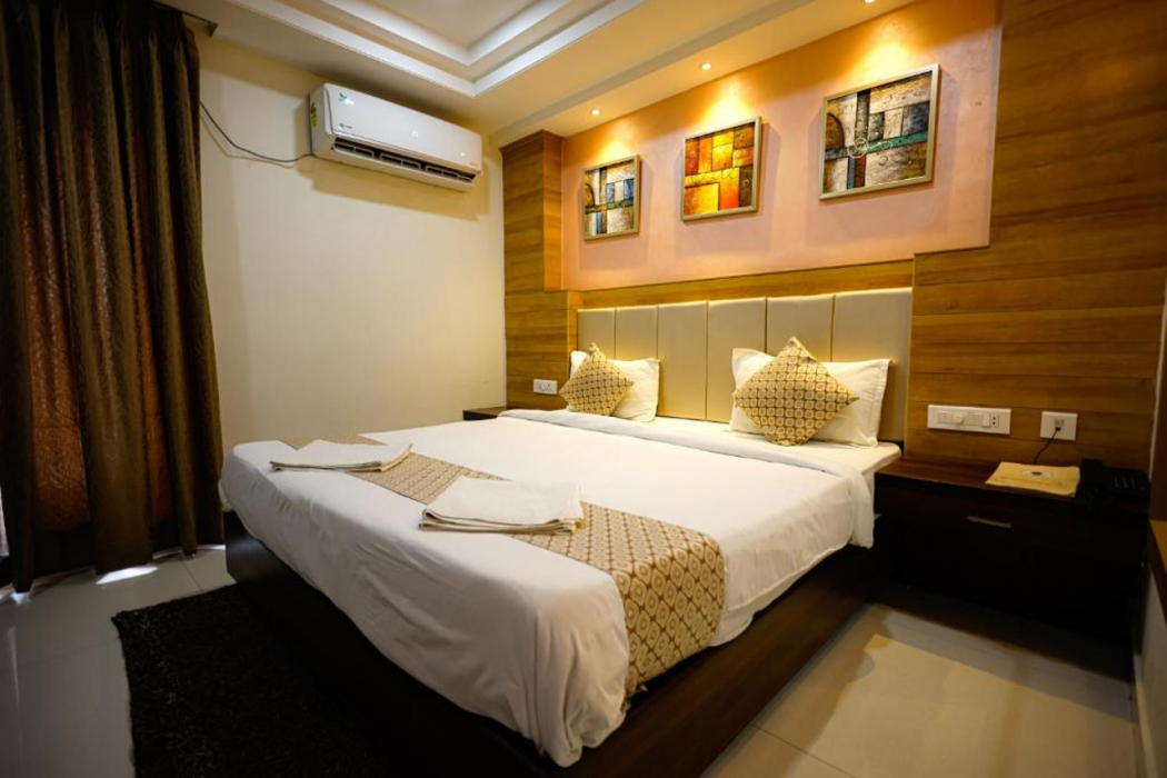 M Square Hotel 12/40
