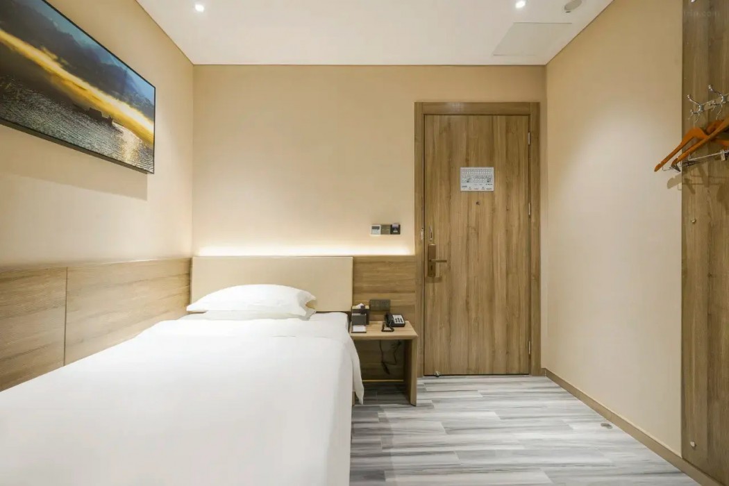 Fushang Hotel (Foshan Jinshazhou Wanda Plaza Store) 13/20