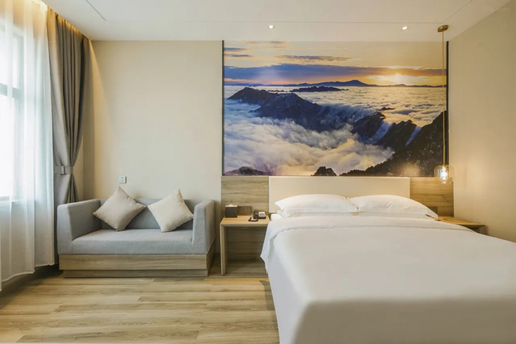Fushang Hotel (Foshan Jinshazhou Wanda Plaza Store) 7/20