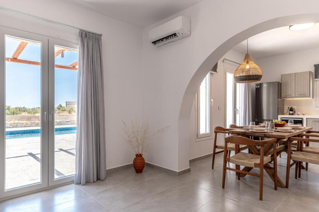 Villa Margarita 3 Bedroom Villa with Private Pool and Sea View 24/53