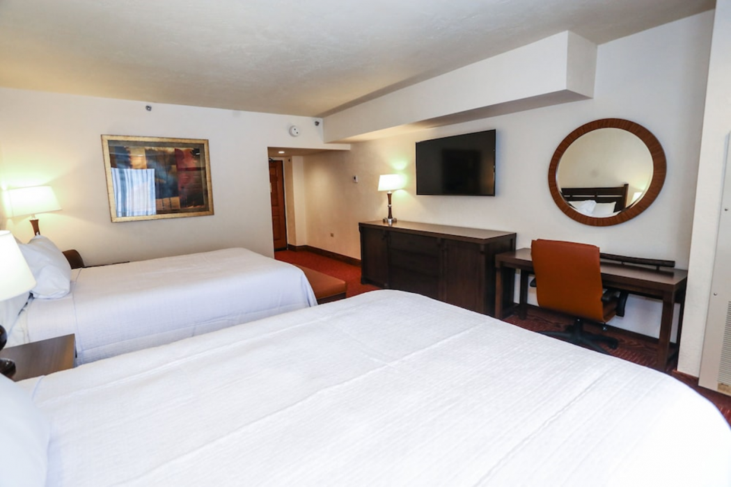 Slopeside Hotel at Seven Springs Resort 10/35