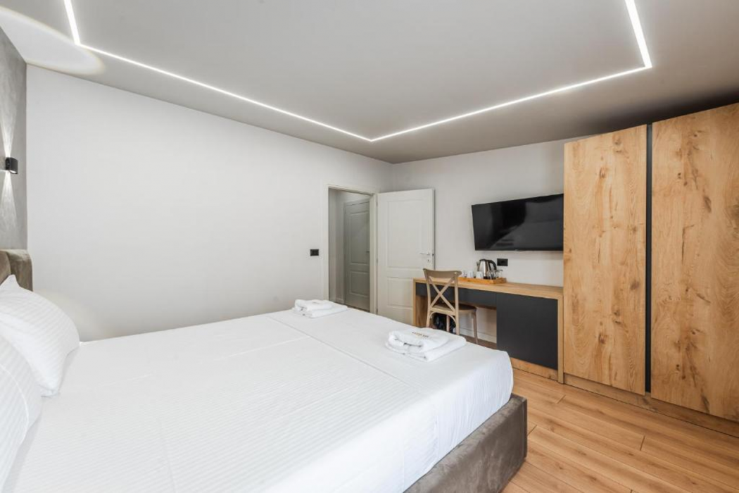 Relax Inn Hotel 8/40