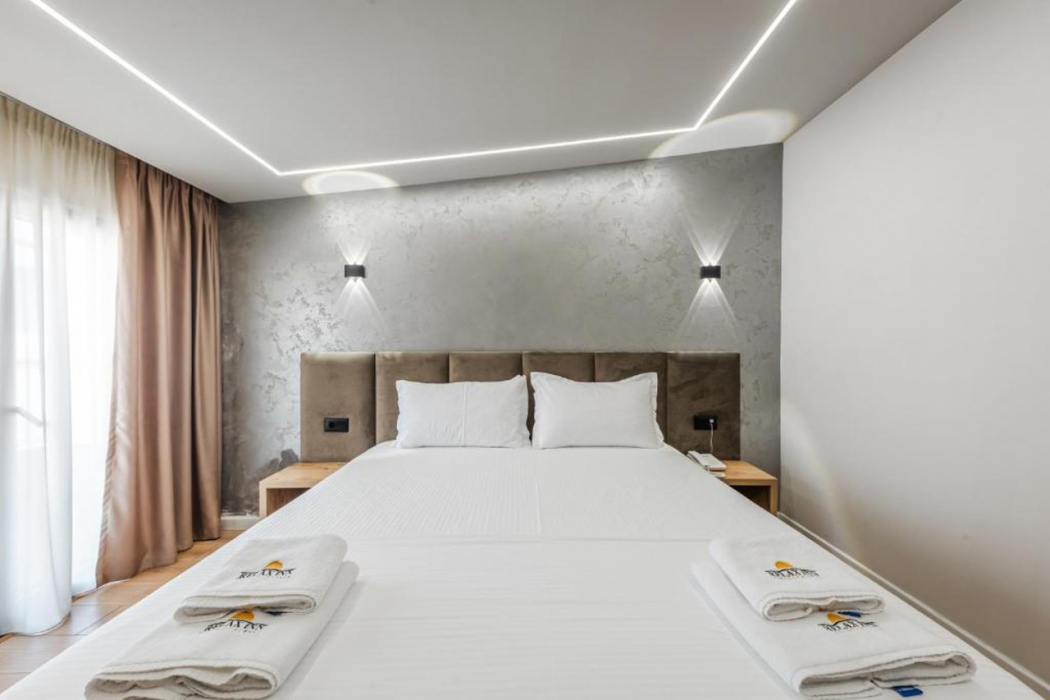 Relax Inn Hotel 6/40