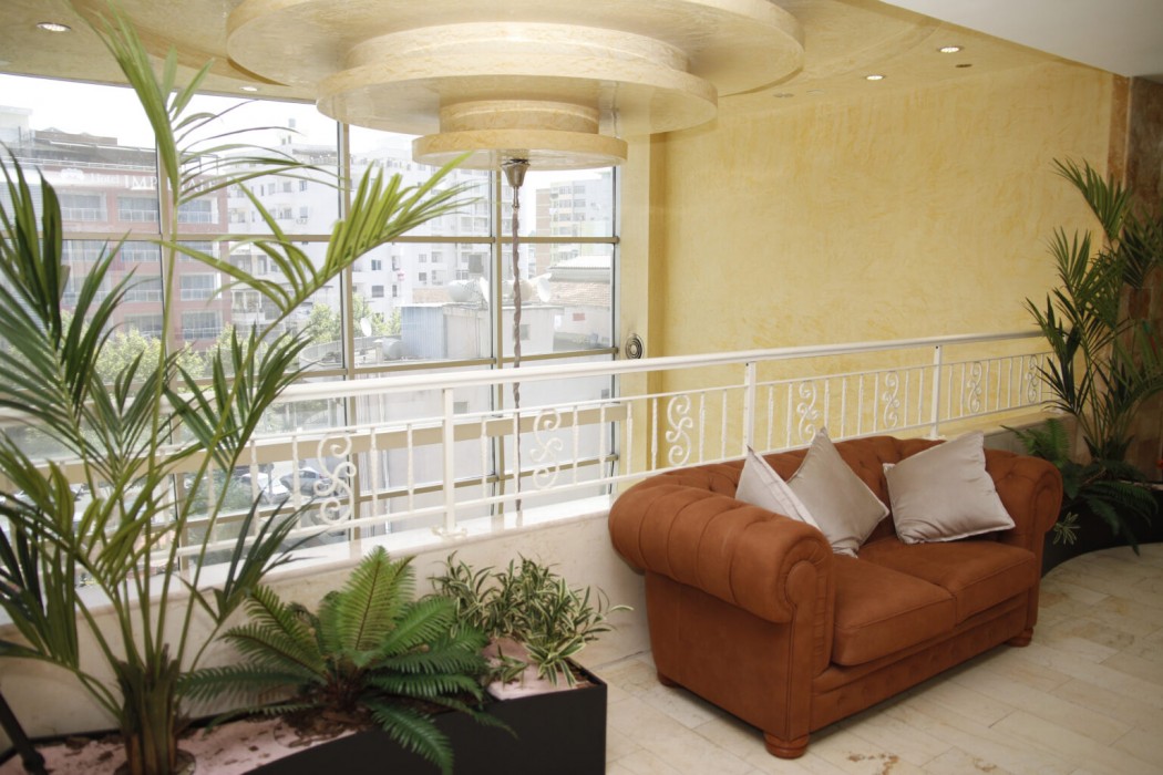 Amh Hotel 14/88