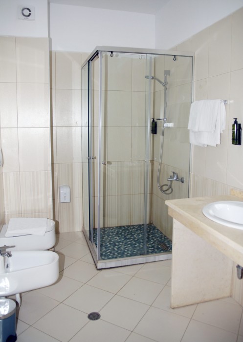 Amh Hotel 29/88