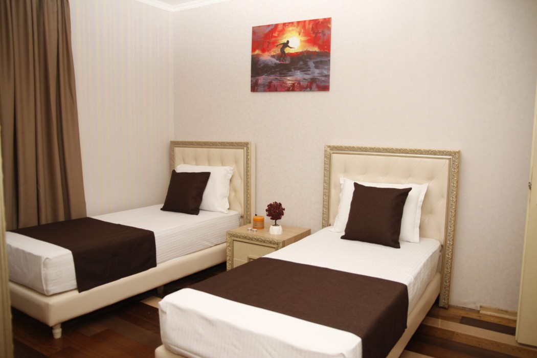 Amh Hotel 26/88