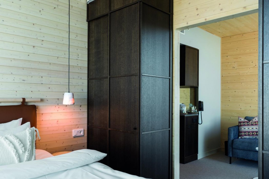 The Wood Hotel by Elite 18/53