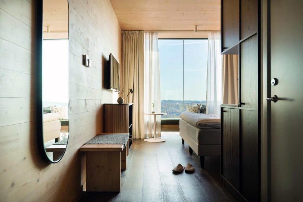 The Wood Hotel by Elite 12/53