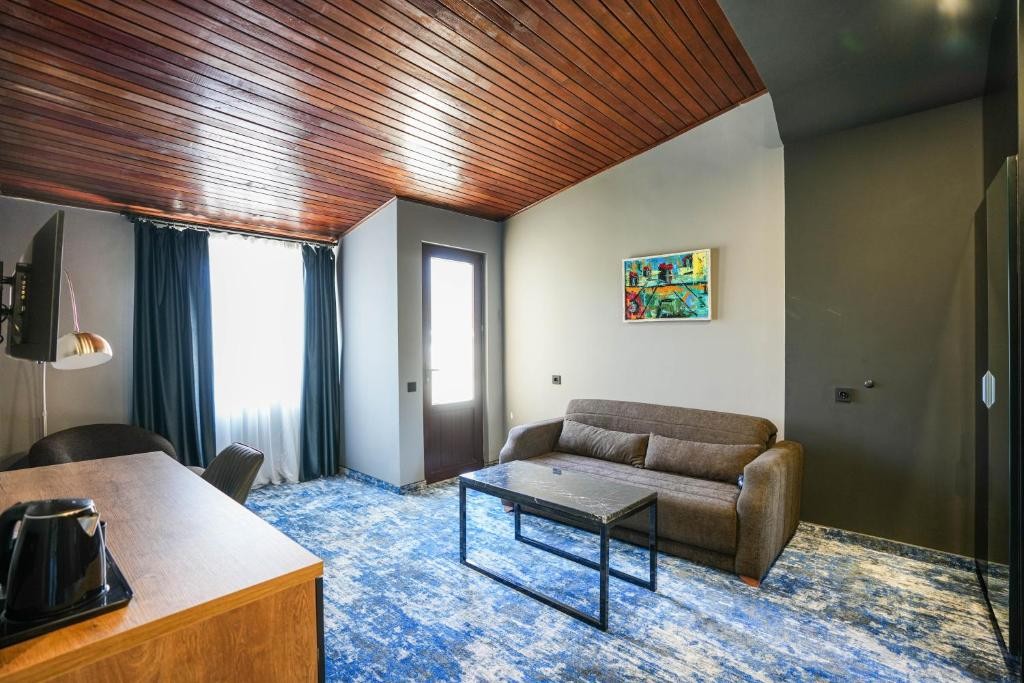 Splendid Tbilisi Hotel 24/70