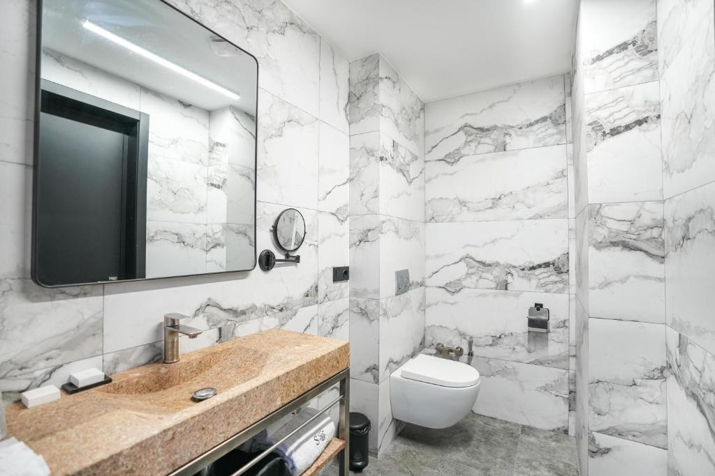 Splendid Tbilisi Hotel 20/70