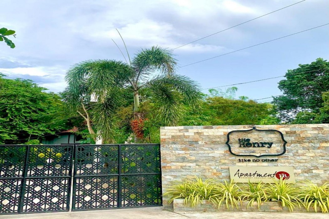 The Henry Resort Taramindu Laiya in San Juan