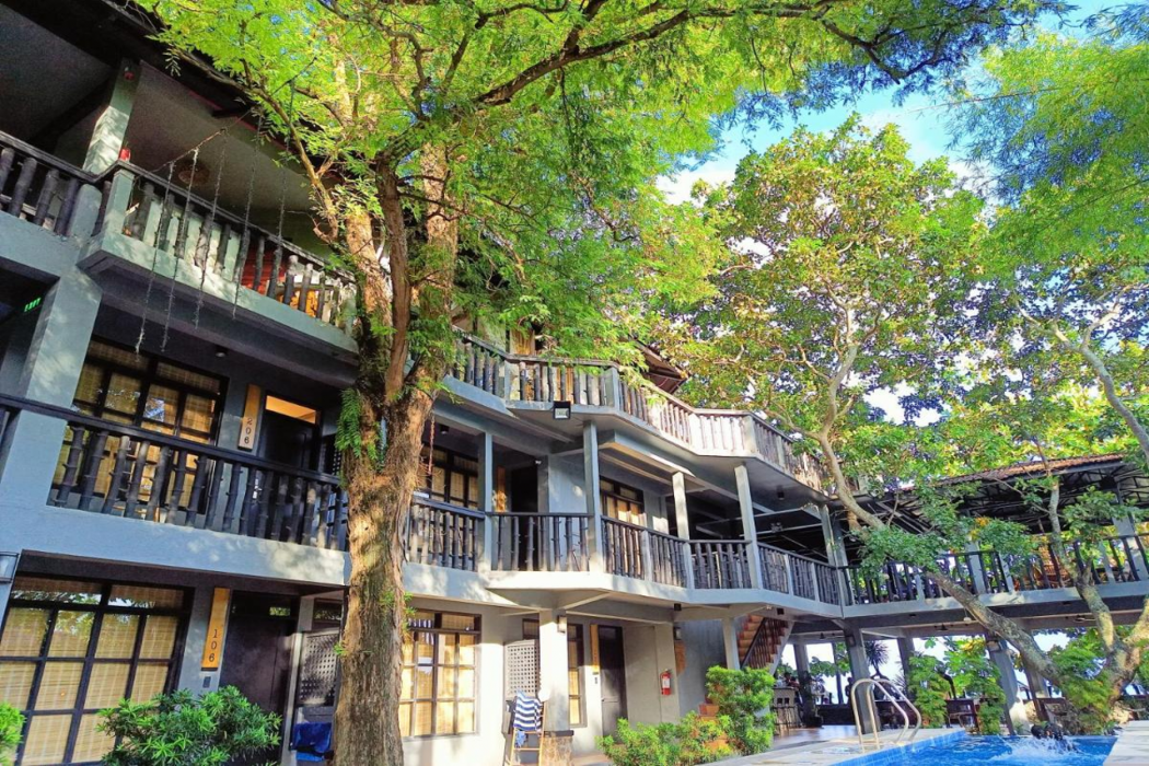 The Henry Resort Taramindu Laiya in San Juan