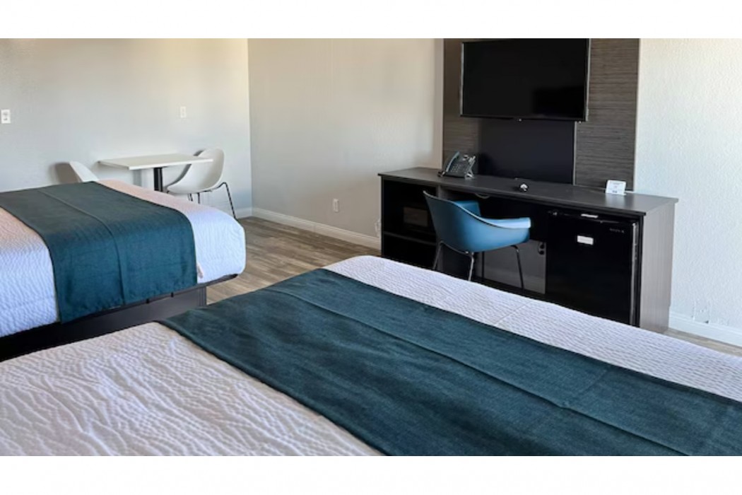 Motel6 Las Vegas, NV - Downtown Fremont St 12/31