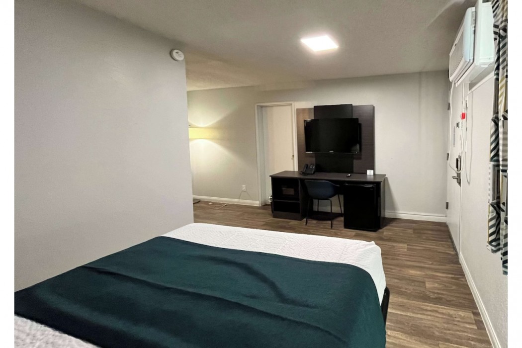 Motel6 Las Vegas, NV - Downtown Fremont St 8/31