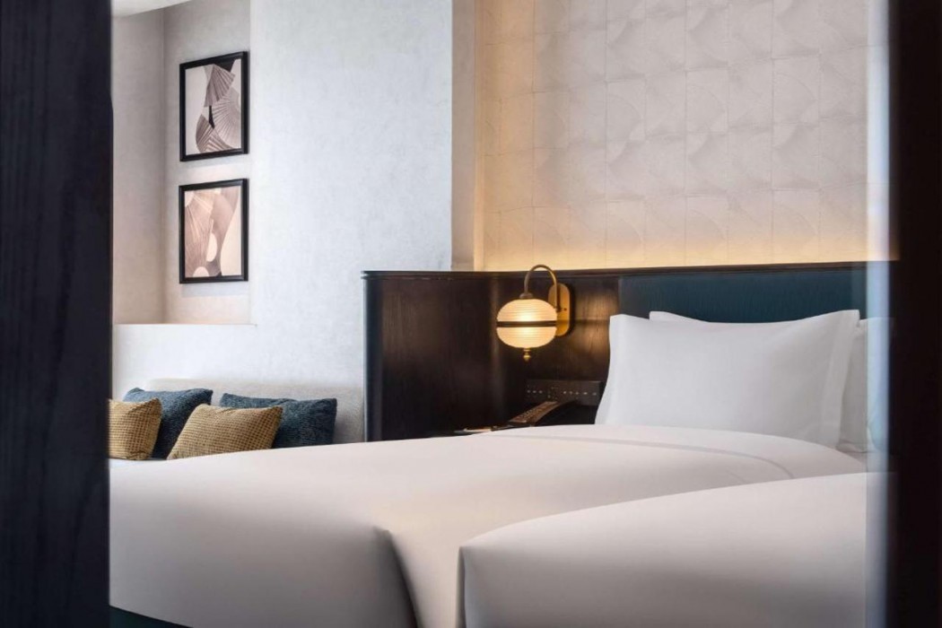 Sofitel Shanghai North Bund 14/60