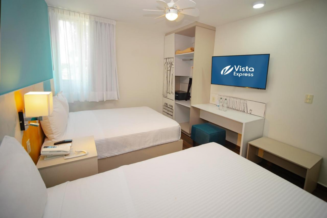 Vista Express Guadalajara Expo SureStay Collection by BW 13/35