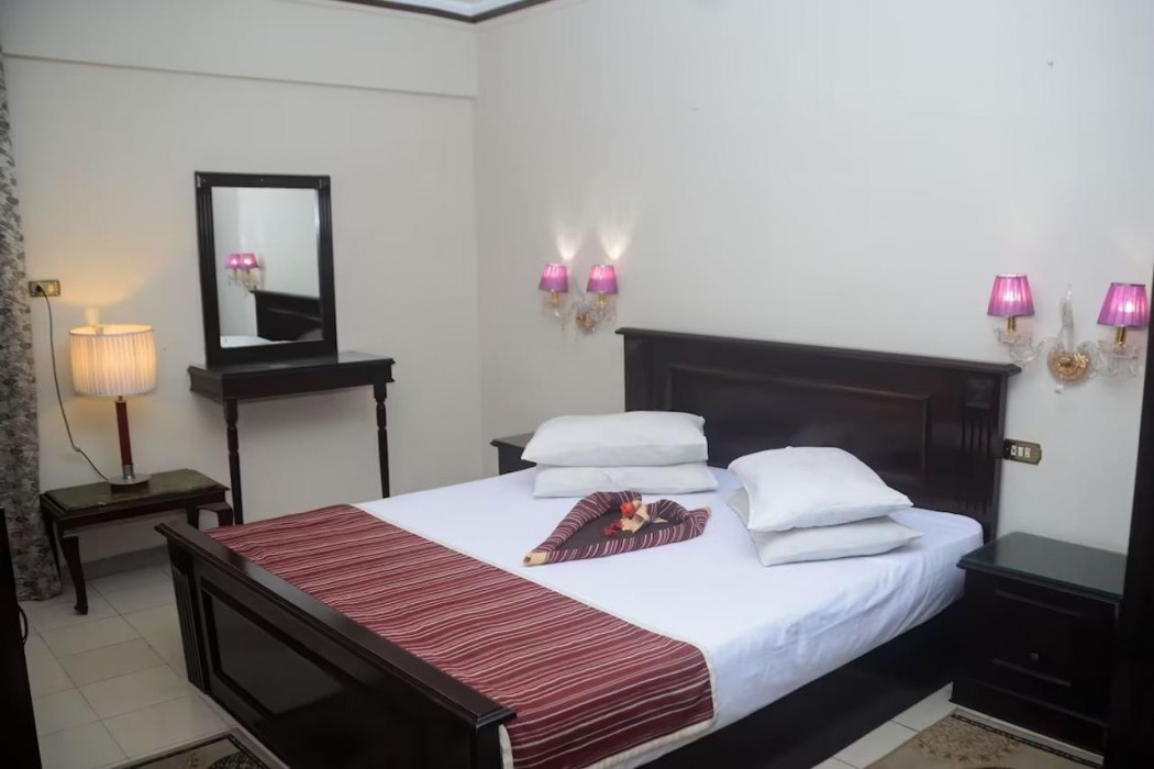 Siesta Hotel Alexandria 7/22