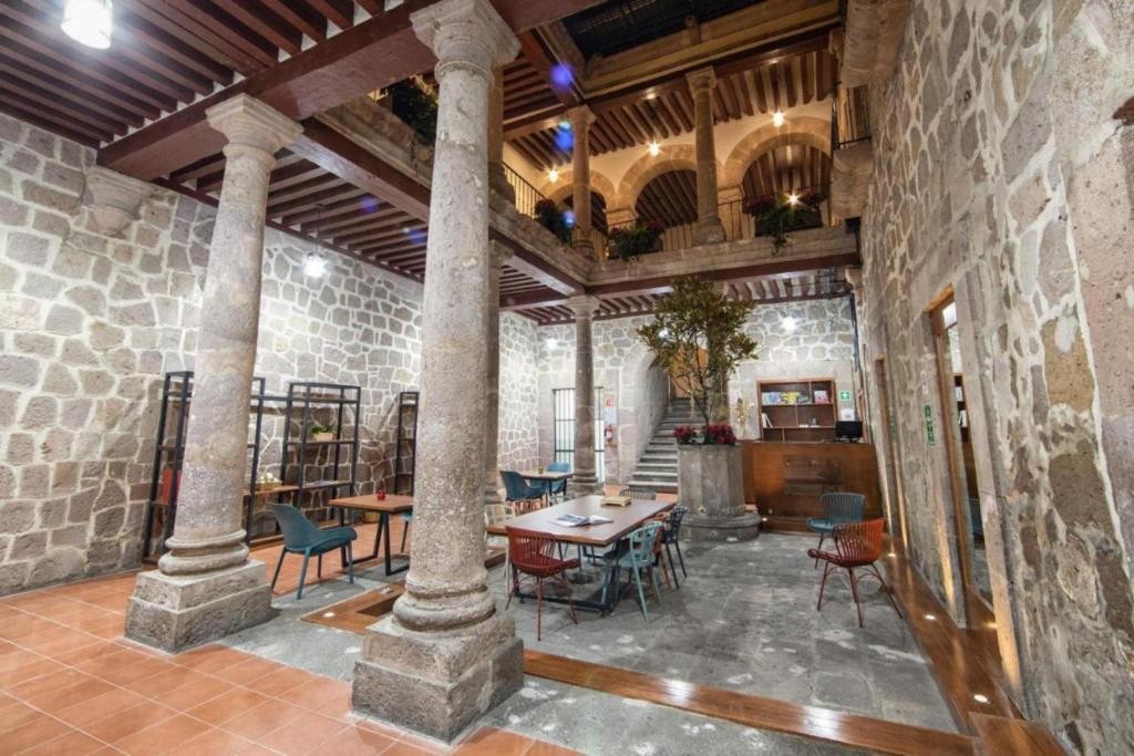 OYO Hostal Mich Morelia 6/33