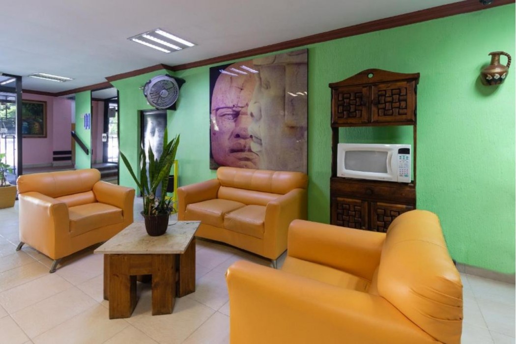 OYO Hotel Merida 35/48