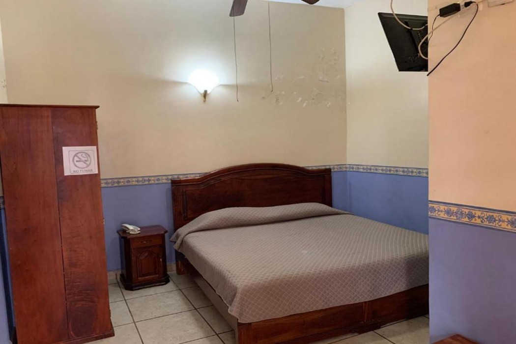 OYO Hotel Real De Cortes 8/28