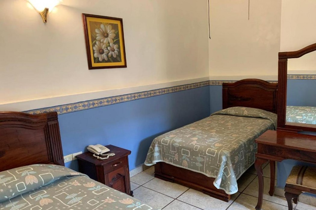 OYO Hotel Real De Cortes 10/28