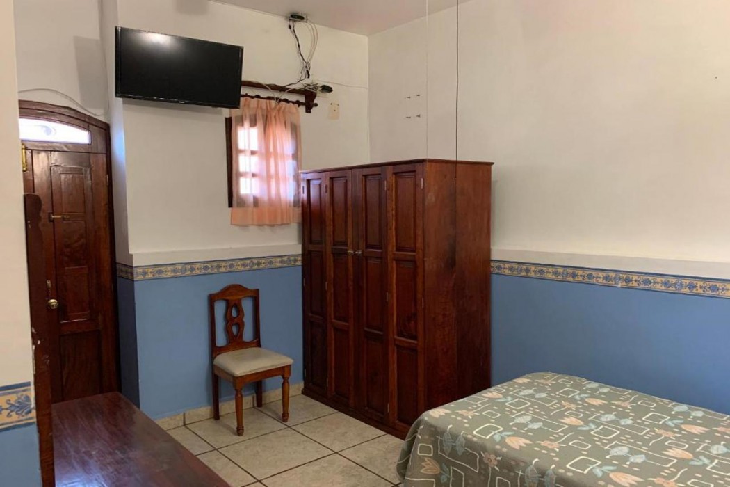 OYO Hotel Real De Cortes 12/28