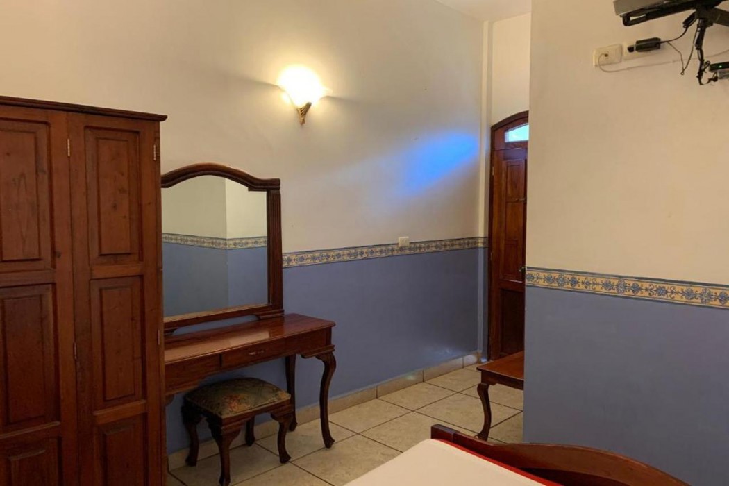 OYO Hotel Real De Cortes 11/28