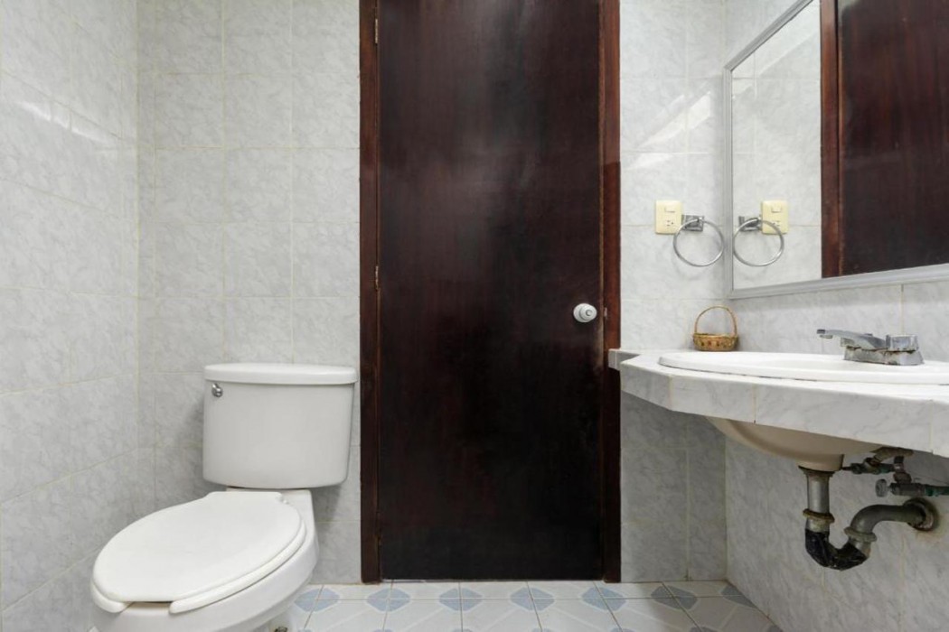 OYO Hotel Casa Blanca 10/35