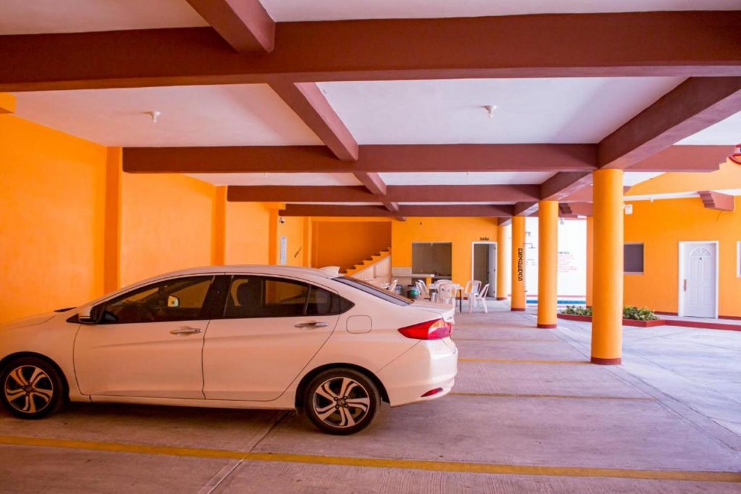 OYO Hotel La Playa 25/29
