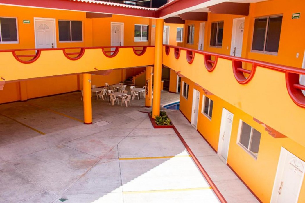 OYO Hotel La Playa 21/29