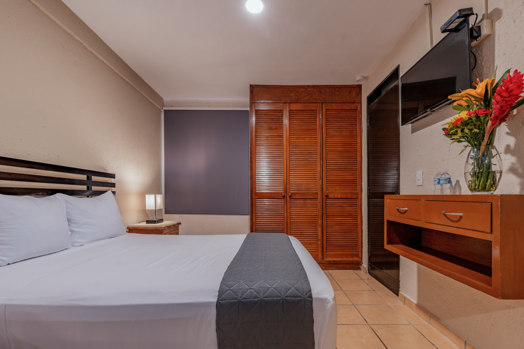 Hotel Brisas 5a AV 11/62