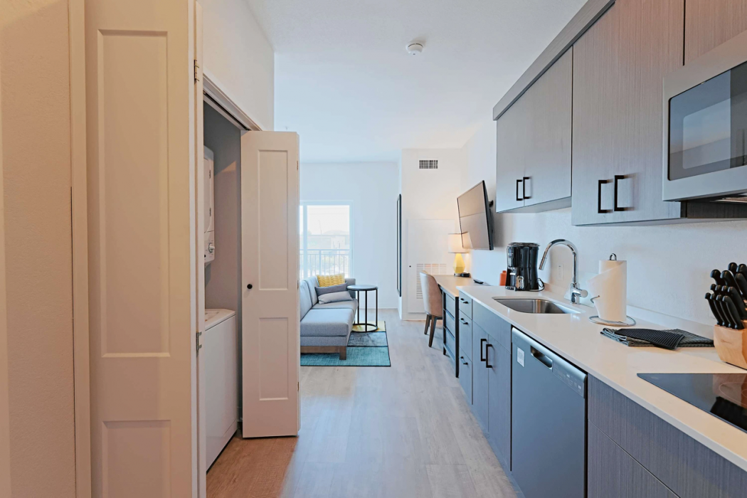 WaterWalk Extended Stay by Wyndham Phoenix - N. Happy Valley 10/41