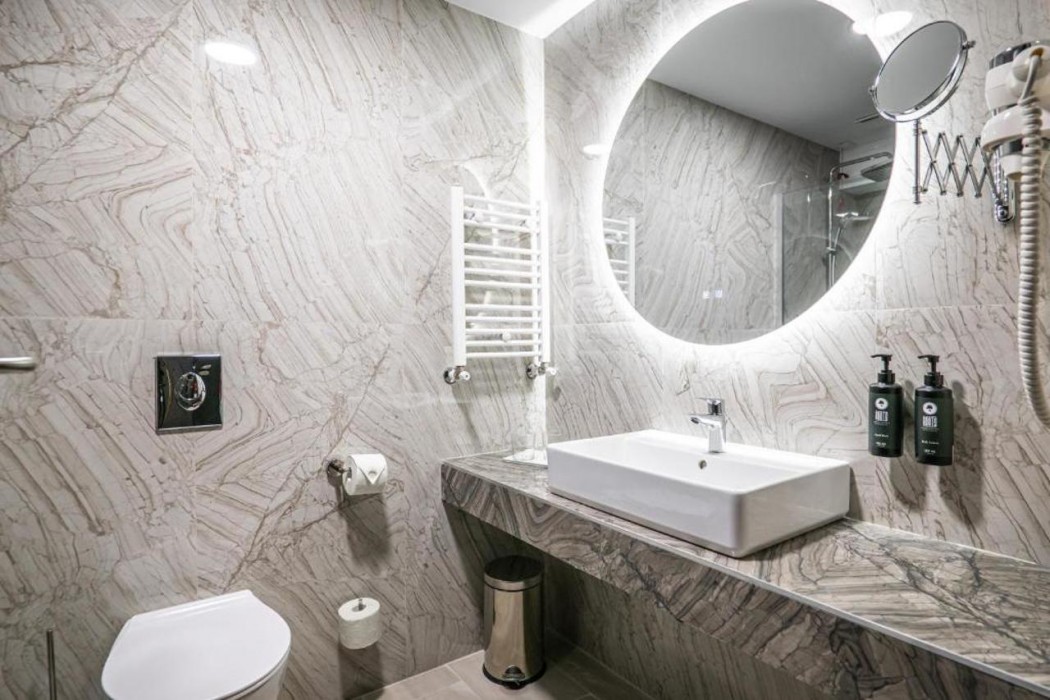 Ramada by Wyndham Bucharest Otopeni Airport 13/44