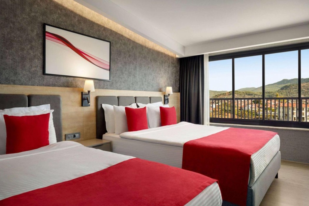 Ramada by Wyndham Dalaman 16/64