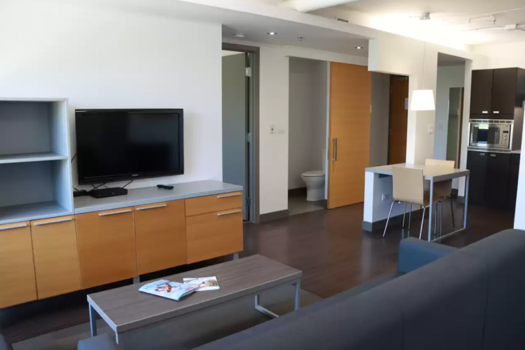 Barker Suites Southport, an Ascend Collection Hotel 12/40