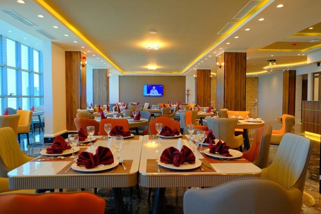 Hotel El Bey 25/48