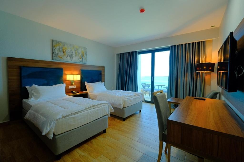 Hotel El Bey 12/48