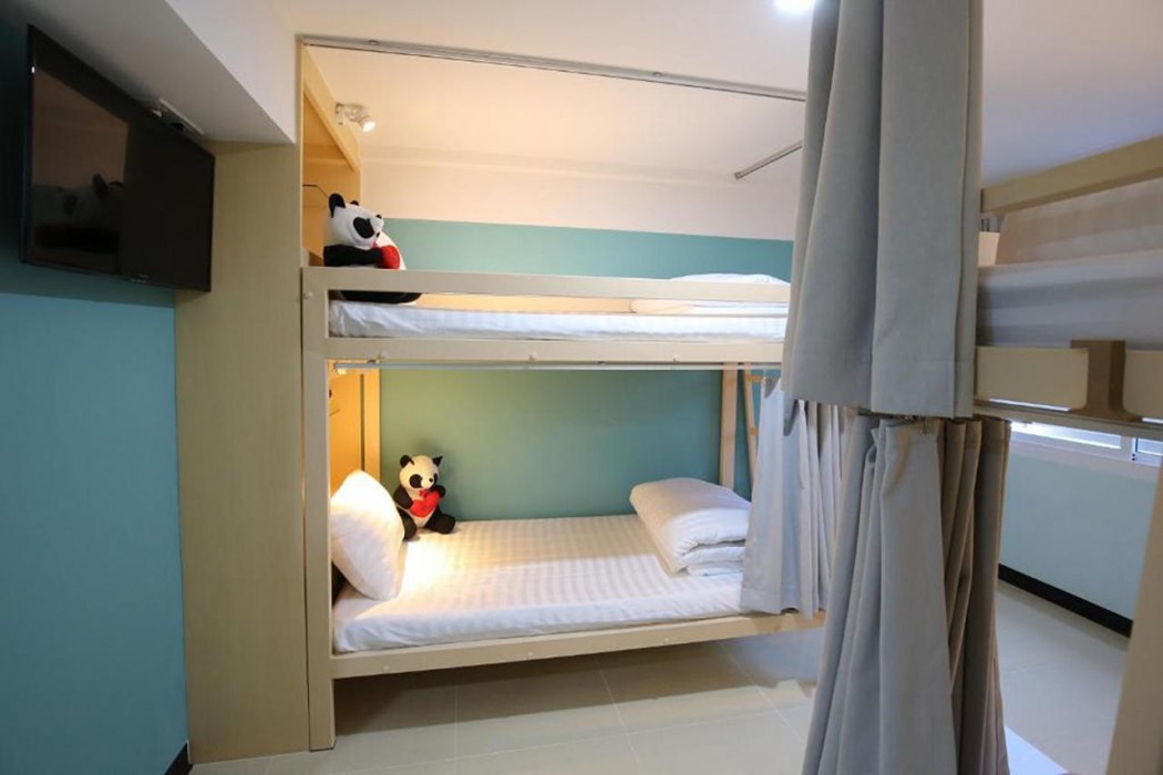 Lucky Panda Hotel by ZUZU 9/29