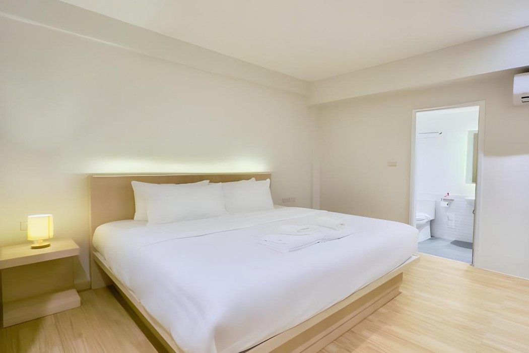 Zhennan Teabar Hotel 12/61