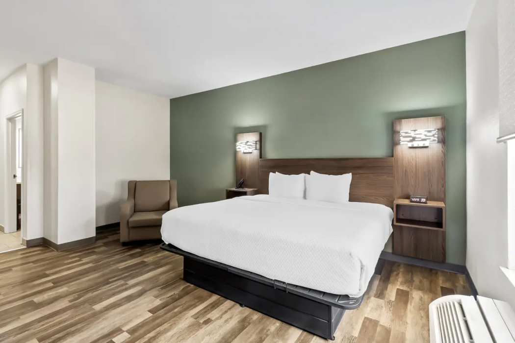 Quality Inn & Suites Columbia Harbison 17/21