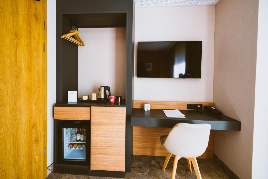 B1 Downtown Hotel 23/54