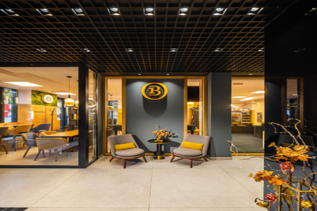 B1 Downtown Hotel 38/54