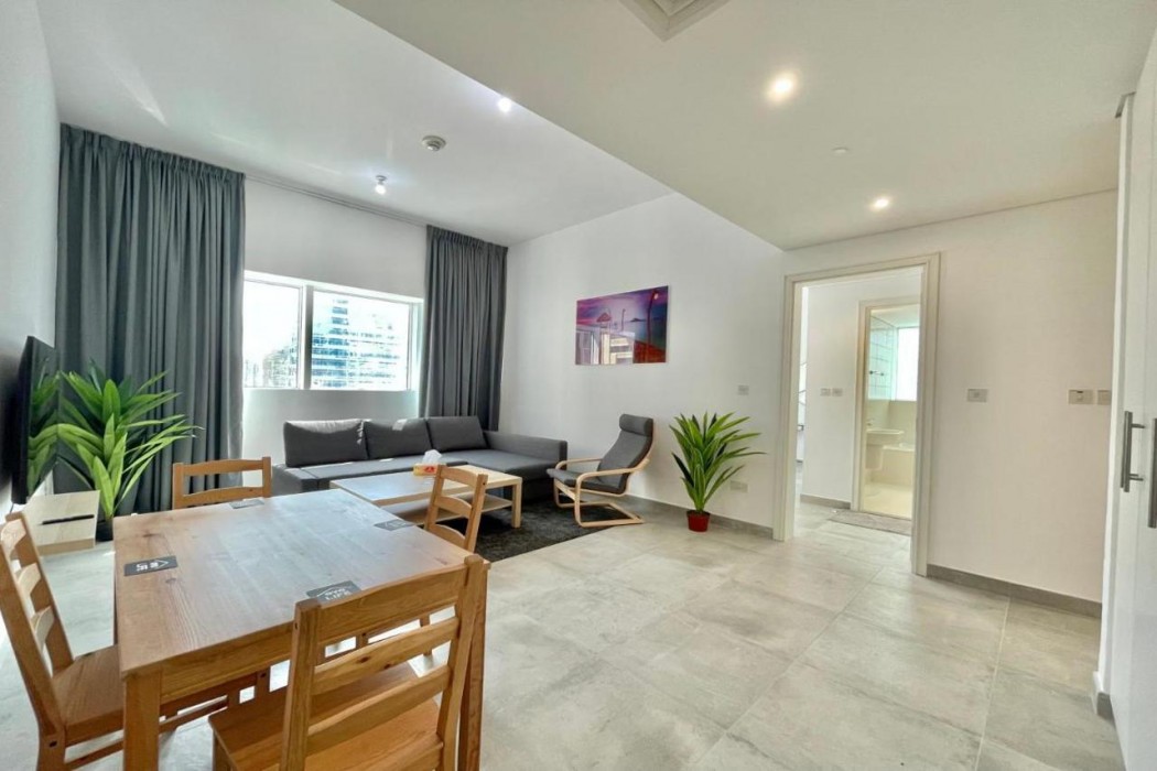 Spacious Furnished Apartment in Palette Tower in Tourist Club Area photo3